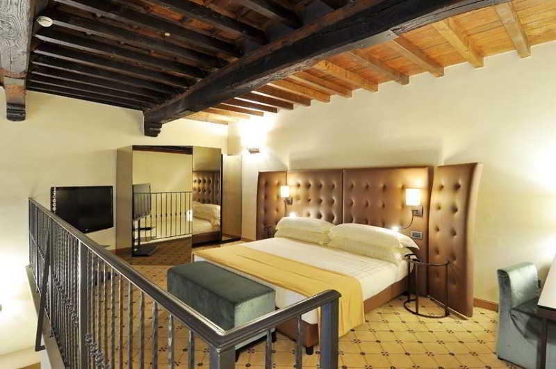 Hotel Castello Visconteo à Cassano dʼAdda Extérieur photo